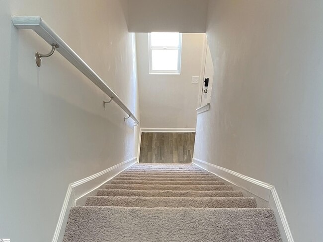 Building Photo - 4060 Garrison Ln