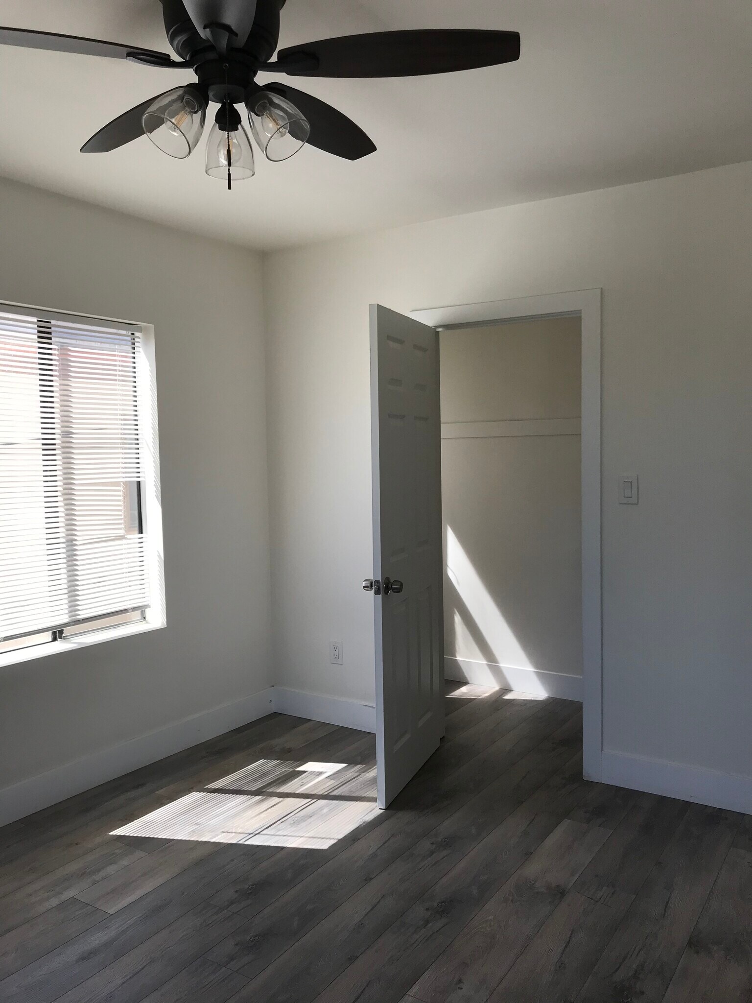 bedroom 2 - 1863 N New Hampshire Ave