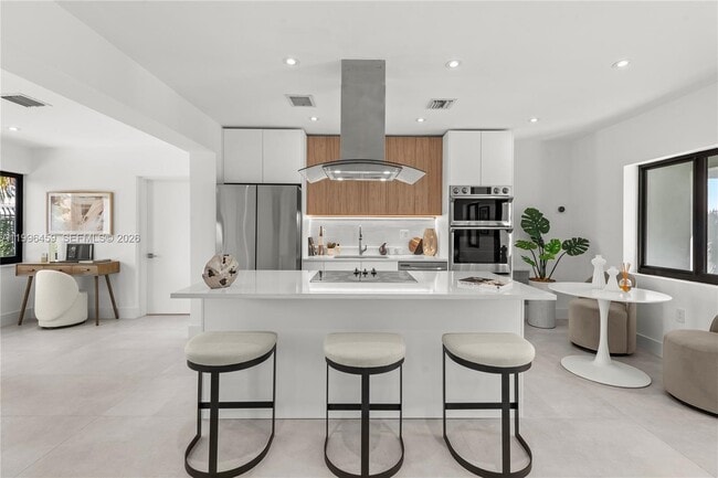 Building Photo - 8246 NE 2nd Ct