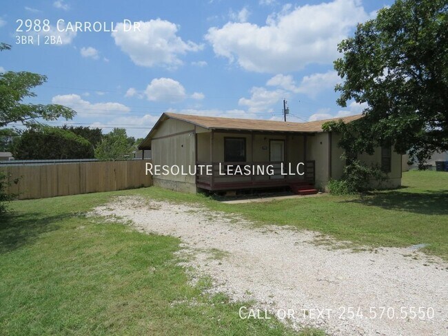 Building Photo - 2988 Carroll Dr