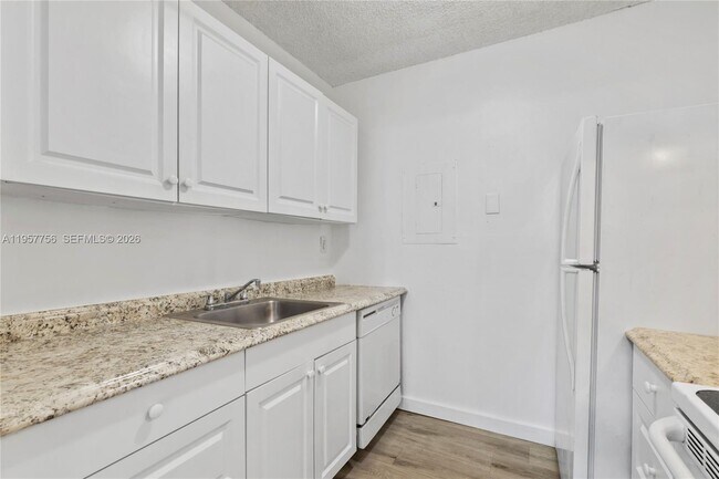 Building Photo - 1133 Benoist Farms Rd