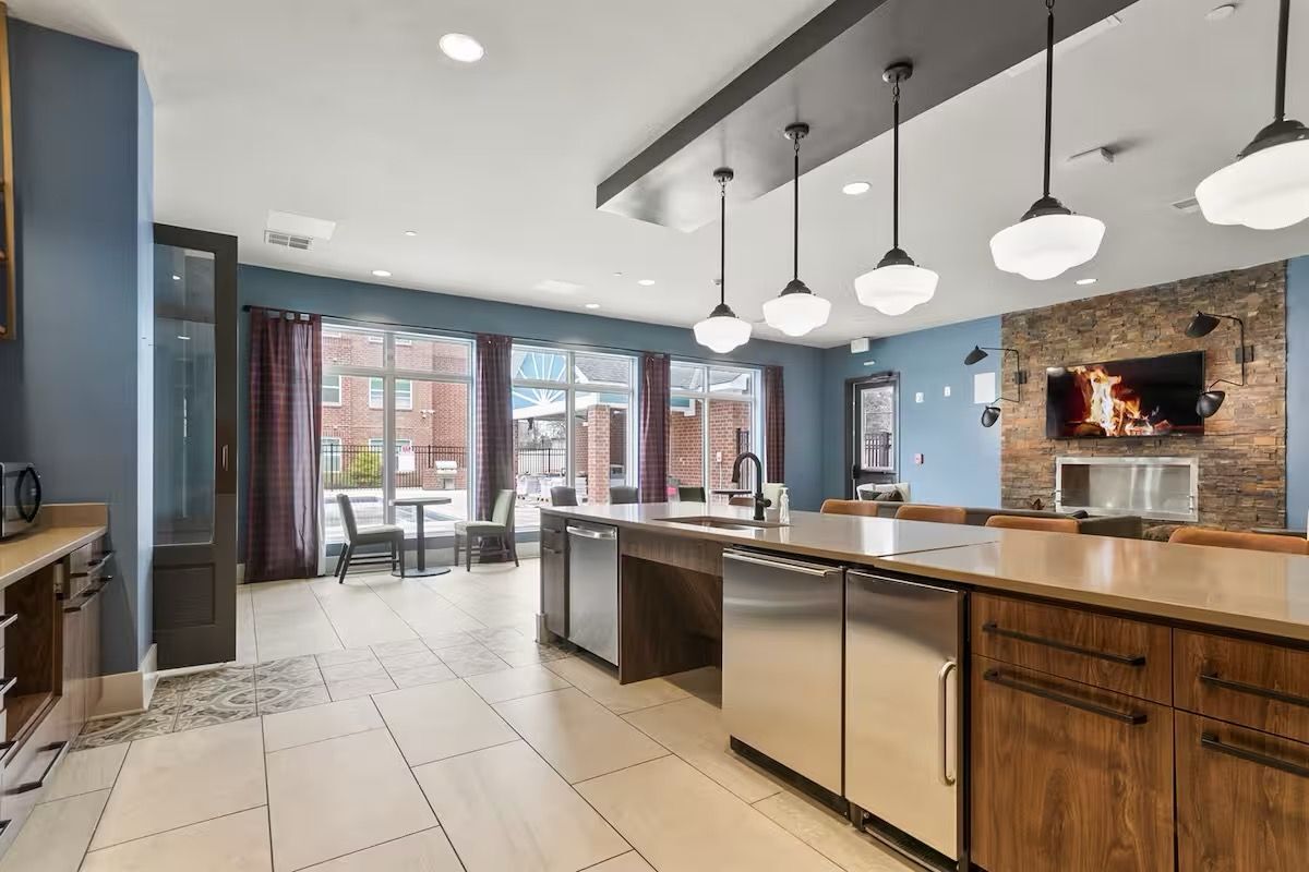 Building Photo - 680 6th Ave NE