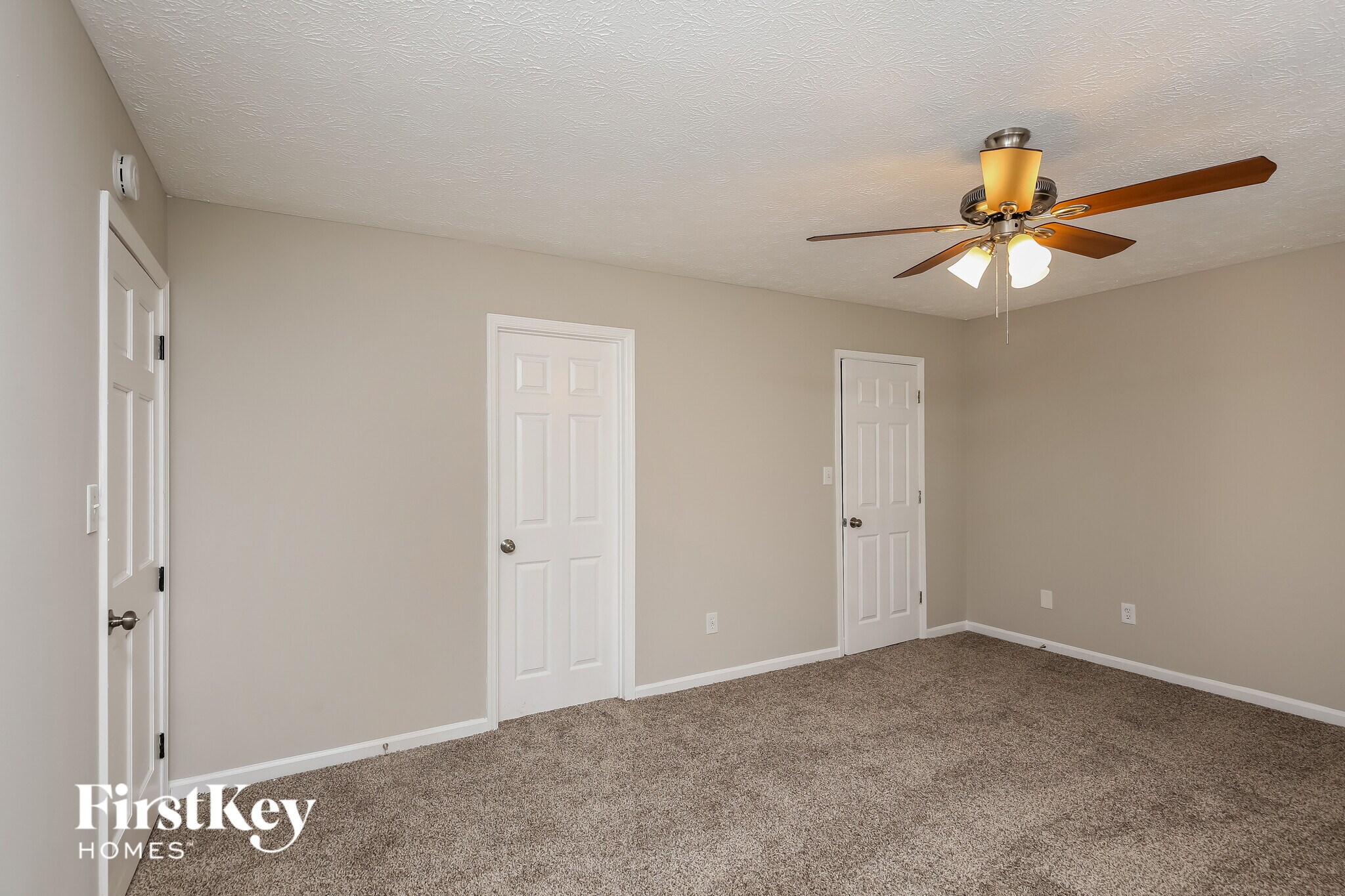Building Photo - 3920 Valleybrook Ct