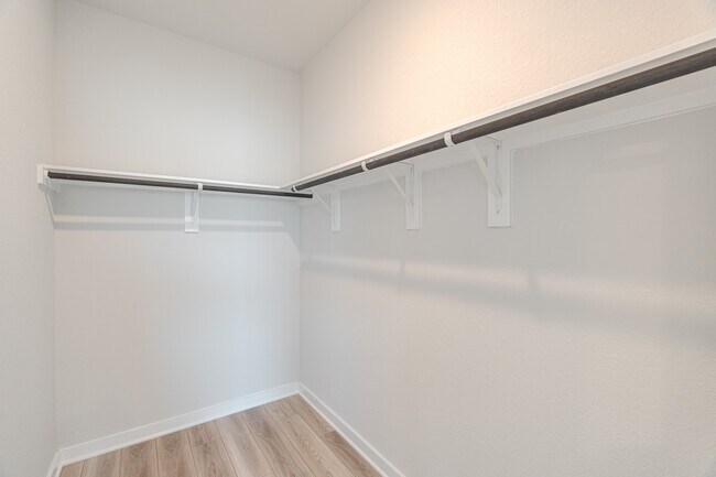 Building Photo - 8611 Blueberry Ash St