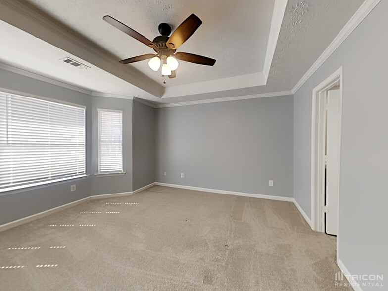 Building Photo - 1000 Borrington Ln