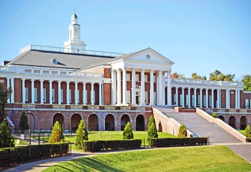 Building Photo - 125 Peyton St