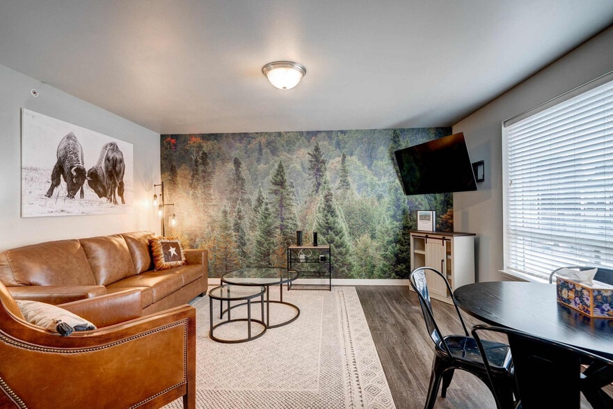 Building Photo - 360 Enterprise Blvd