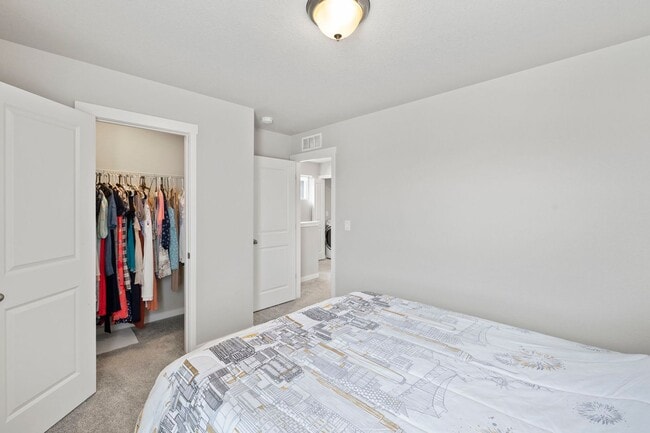Building Photo - Modern 4BD/3BA Home with Covered Balcony &...