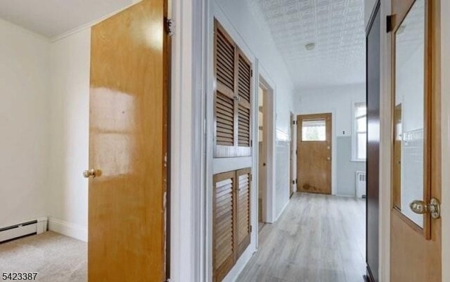 Building Photo - 58 Westervelt Ave