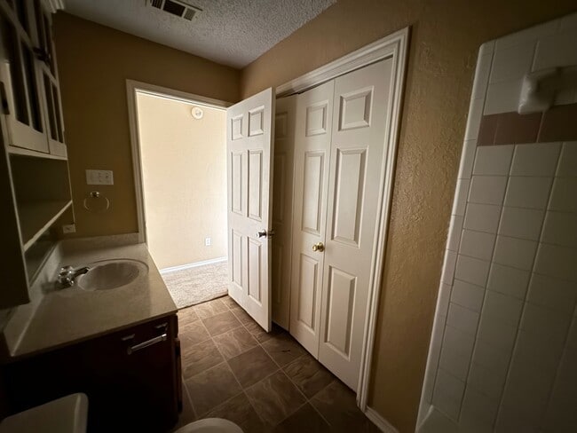 Building Photo - 3-Bedroom House for Rent in Killeen