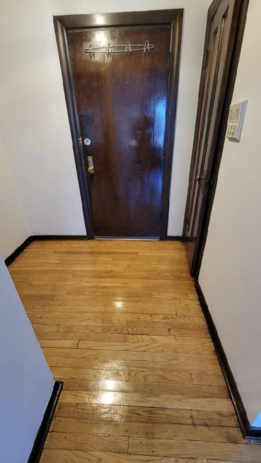 Building Photo - 2709 N Laramie Ave