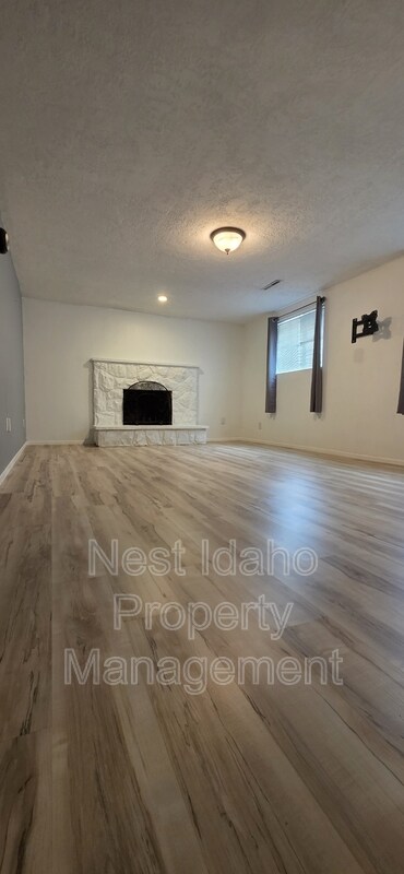 Building Photo - 2910 N McKinney St