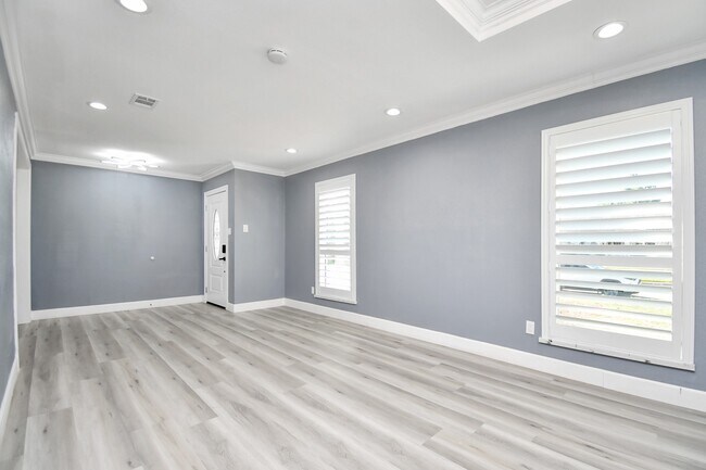 Building Photo - 9126 Troulon Dr