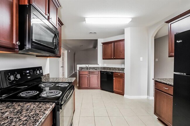 Building Photo - 21219 Slate Bend Dr