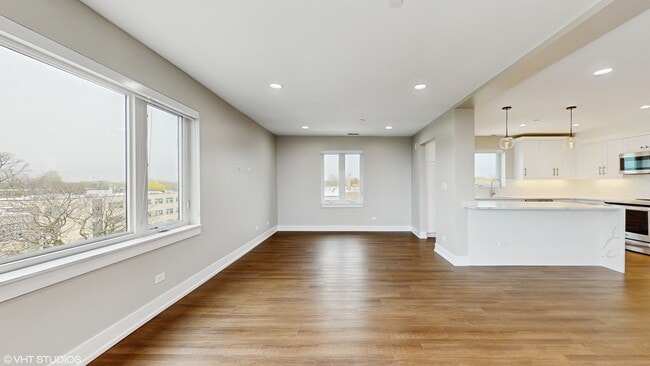 Building Photo - 550 Sheridan Square