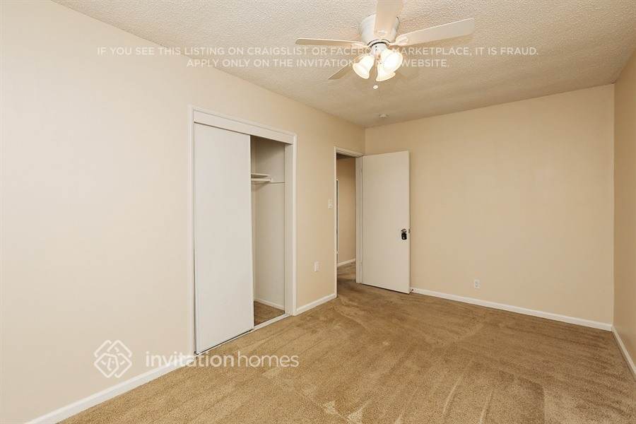 Building Photo - 4703 W 169th St