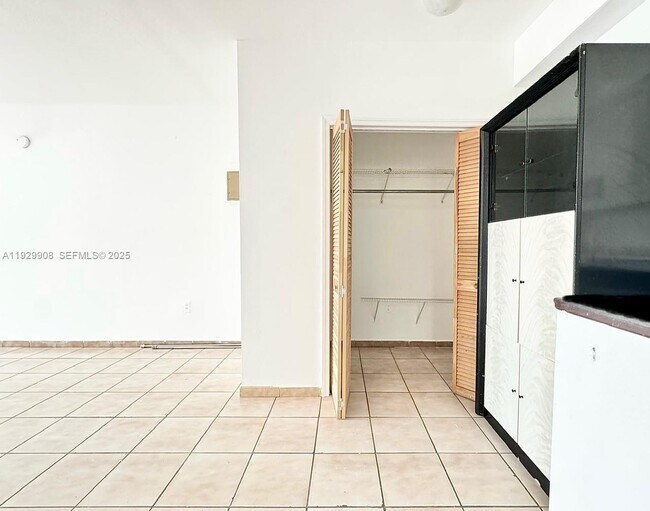 Building Photo - 1200 NW 37th Ave