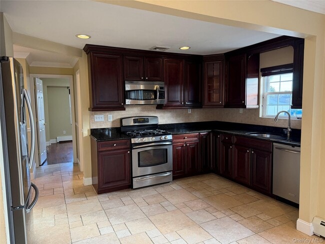 Building Photo - 72 N Fordham Rd