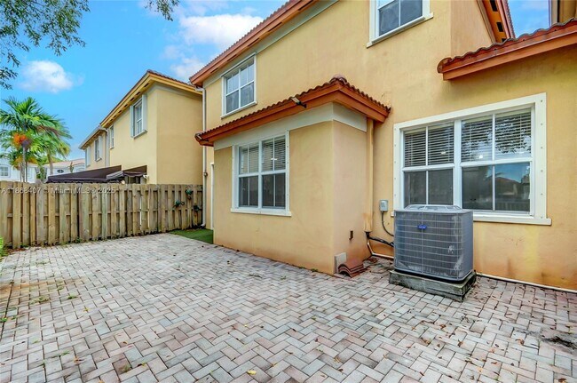 Building Photo - 8631 NW 110th Ave