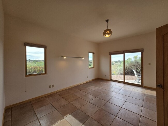 Building Photo - 74 Monte Alto Rd