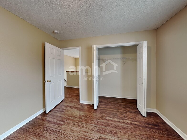 Building Photo - 15235 Follow Dr