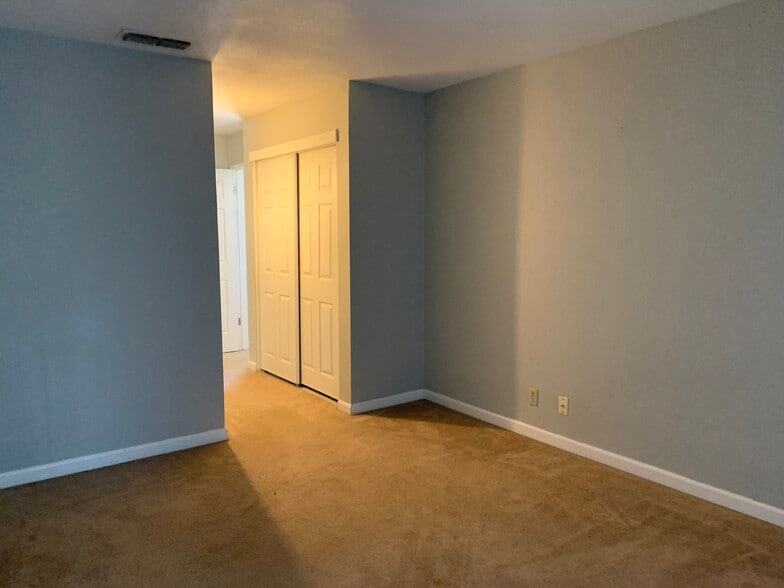 Building Photo - 6260 Havenside Dr