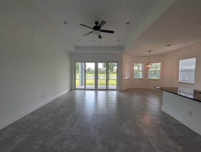 Building Photo - 4613 Citron Wy