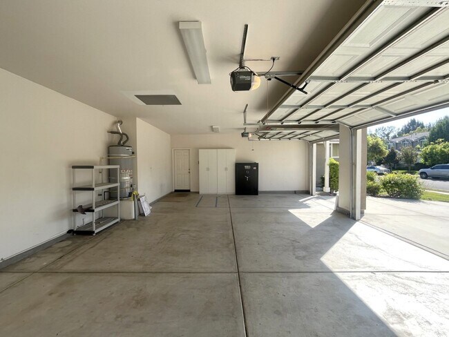 Building Photo - 7143 Leighton Dr