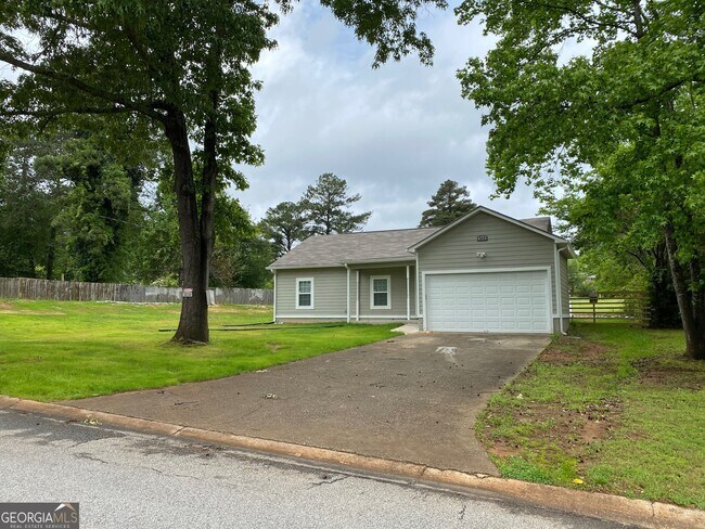Building Photo - 244 Windemere Way