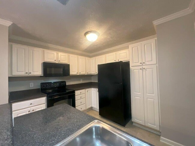 Building Photo - 3326 Galleria Place Unit 8~Fayetteville, N...