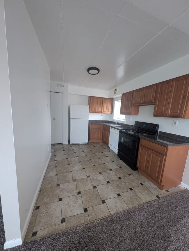 Interior Photo - Embassy Aparments