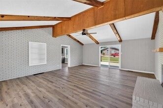 Building Photo - For Rent