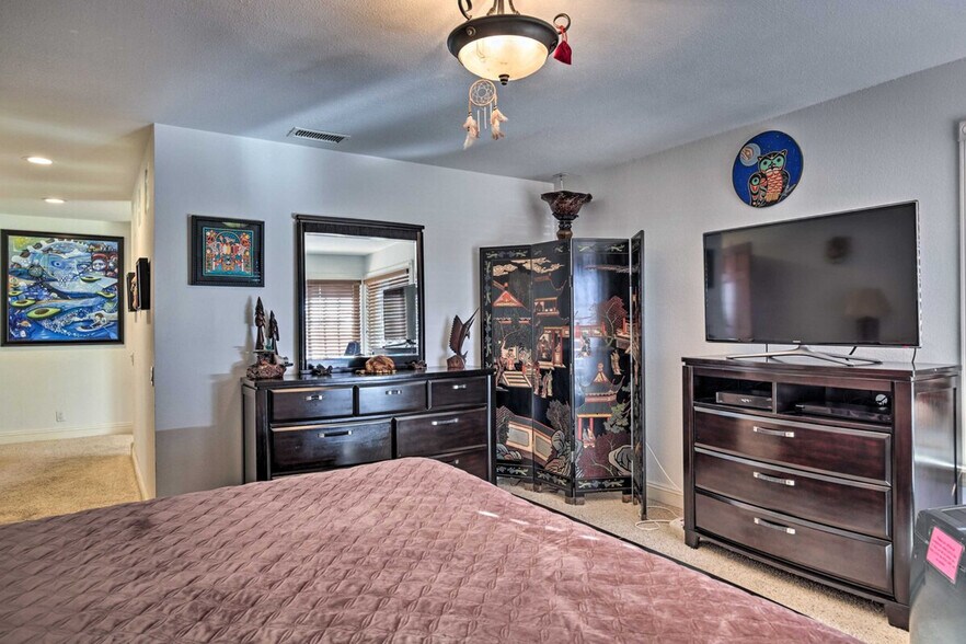 Building Photo - 939 Begonia Ct