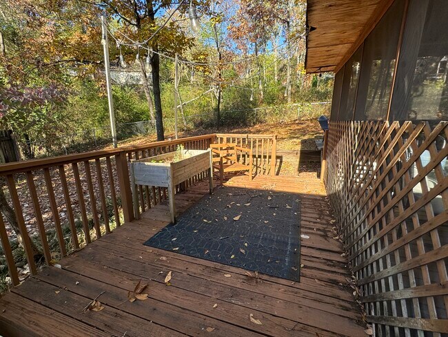 Building Photo - 409 Crosscreek Cir