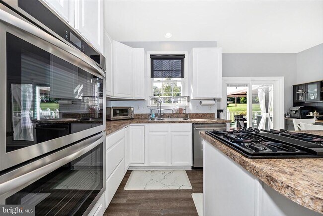 Building Photo - 1504 Larel Ct