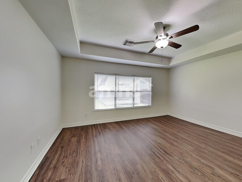 Building Photo - 1830 Arrowhead Ct