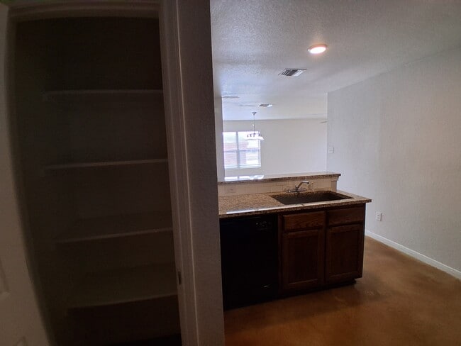 Building Photo - 1811 Indian Trail