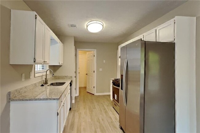 Building Photo - 1721 Omie Way