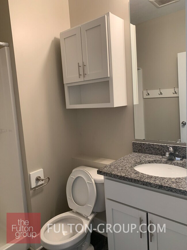 Building Photo - 800 Fulton St E