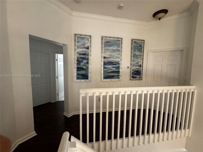 Building Photo - 4943 SW 163rd Ave
