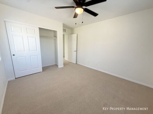 Building Photo - 7769 Britton Rose Dr