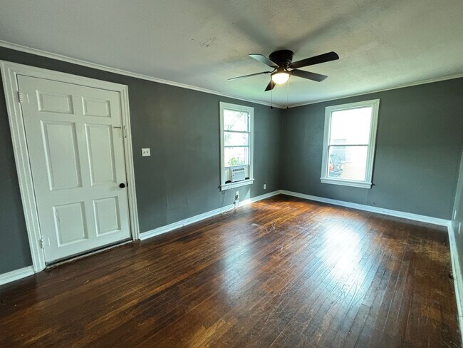Building Photo - GREAT STARTER HOME IN THE HEART OF BOSSIER