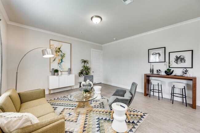 Building Photo - 920 Imperial Blvd