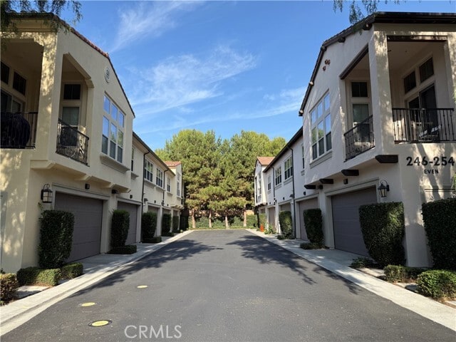 Building Photo - 254 Kempton