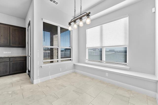 Building Photo - 6320 Starr Dr.