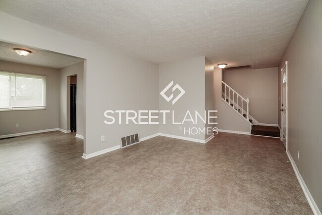 Building Photo - Charming 4 bedroom home in Pickerington!