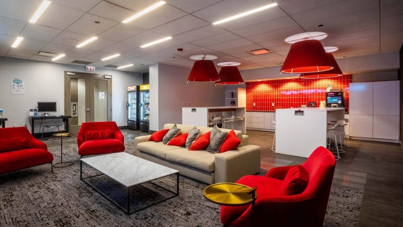 Building Photo - 1000 S Clark St