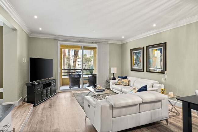 Building Photo - STUNNING FULLY FURNISHED LUXURY 2BEDROOM C...