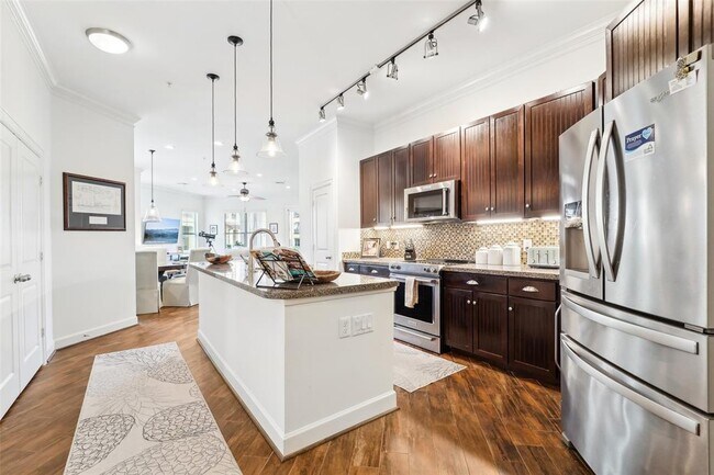 Building Photo - 17040 W Farm To Market 1097
