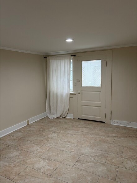 bedroom - 1509 Robert St